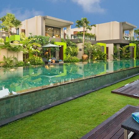 Cicada Luxury Townhouses Hotell Seminyak Exteriör bild