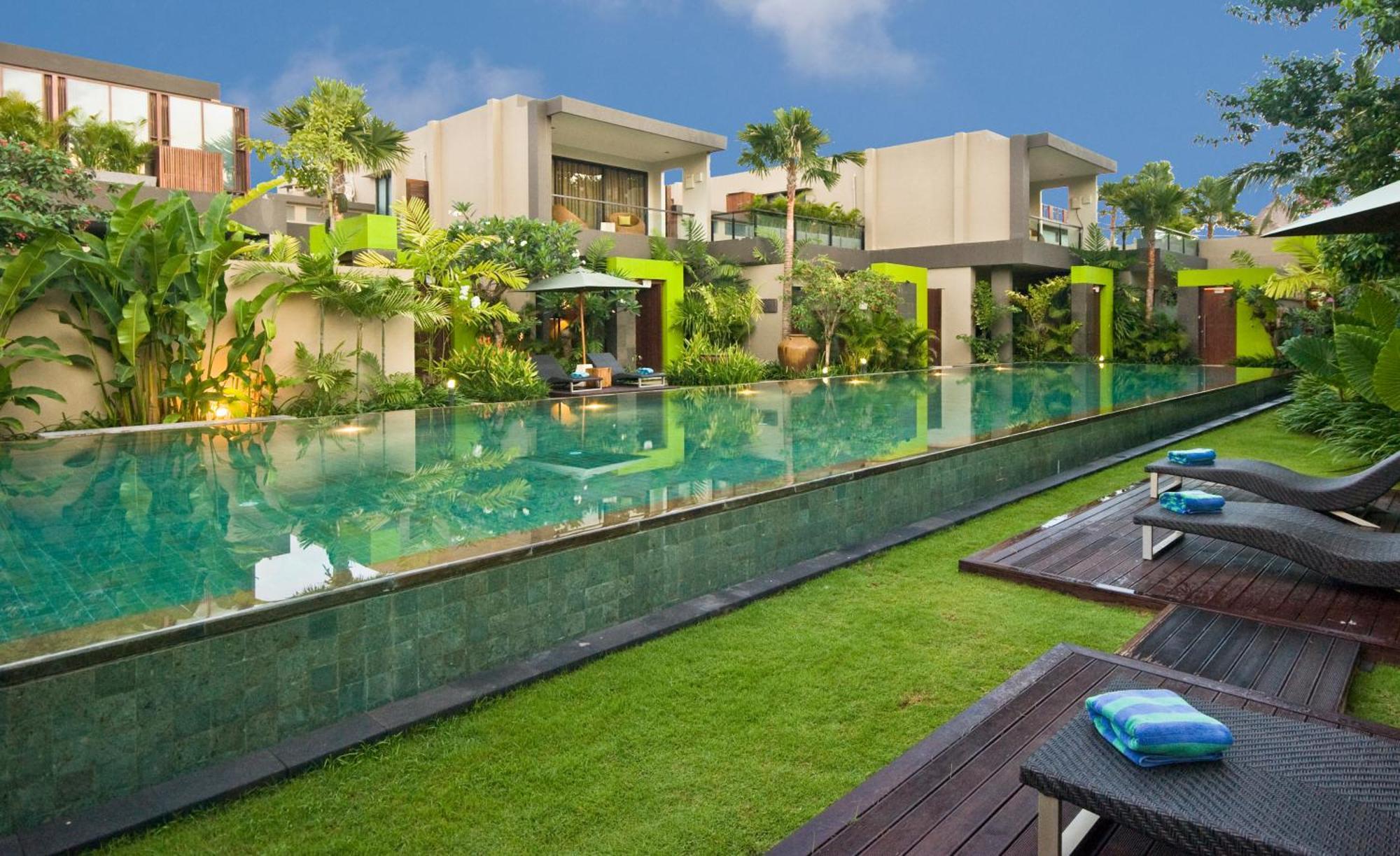 Cicada Luxury Townhouses Hotell Seminyak Exteriör bild